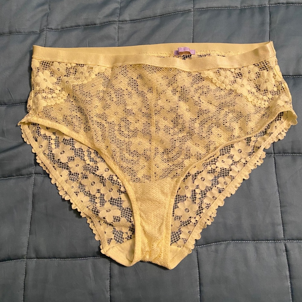 Savage x Fenty yellow floral lace hipster panty